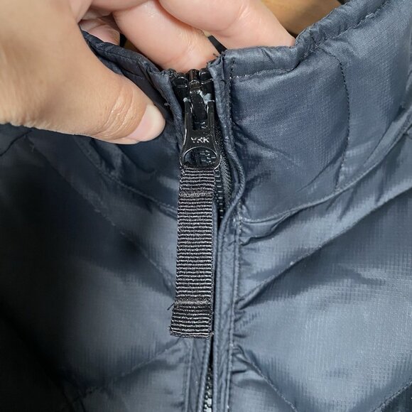 Cabela's 650 Fill Goose Down Puffer Jacket Size M Quilted Winter Coat Navy Black - Picture 4 of 13